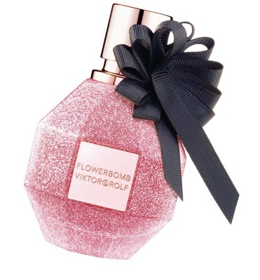 Flowerbomb y Comme des Garçons, perfumes para brillar esta Navidad