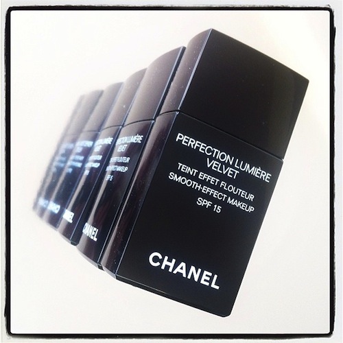 Perfection Lumière Velvet SPF 15 de Chanel, una base de maquillaje tan ligera como completa