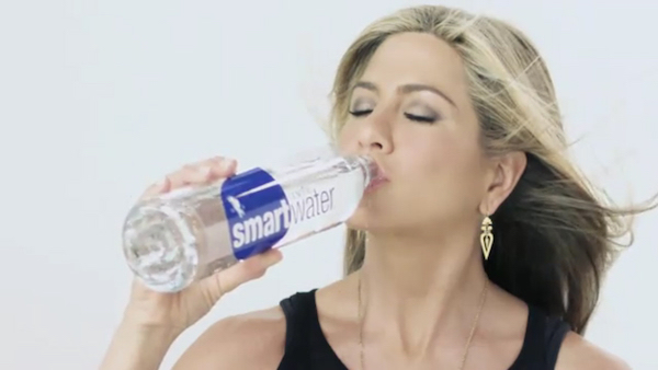 Jennifer Aniston smartwater