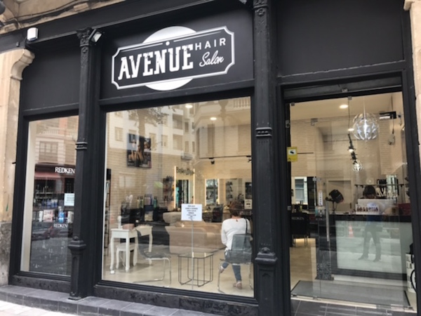 Avenue Hair Salon entrada