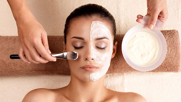 4 principios activos que ayudan a recuperar la piel tras un tratamiento de estética