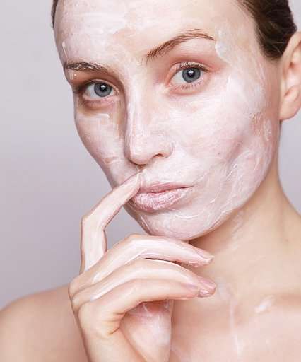 Si sigues estos 6 tips de limpieza facial que propone la experta Ana Puelles Lostao, tu piel lo agradecerá