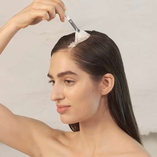 ¿Sabes todo lo que la exfoliación del cuero cabelludo puede hacer por tu pelo?